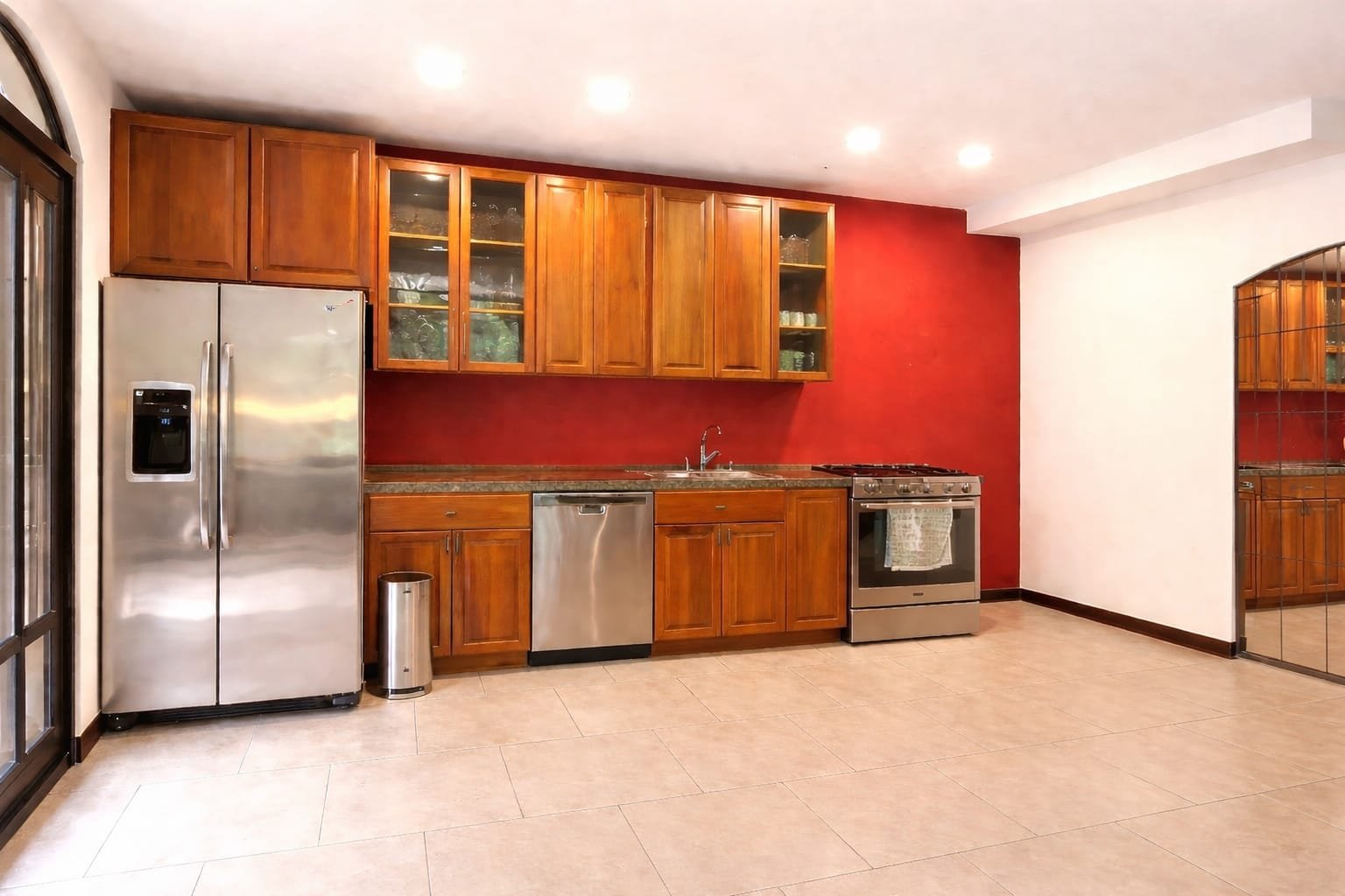 Modern Fully-Equipped Kitchen